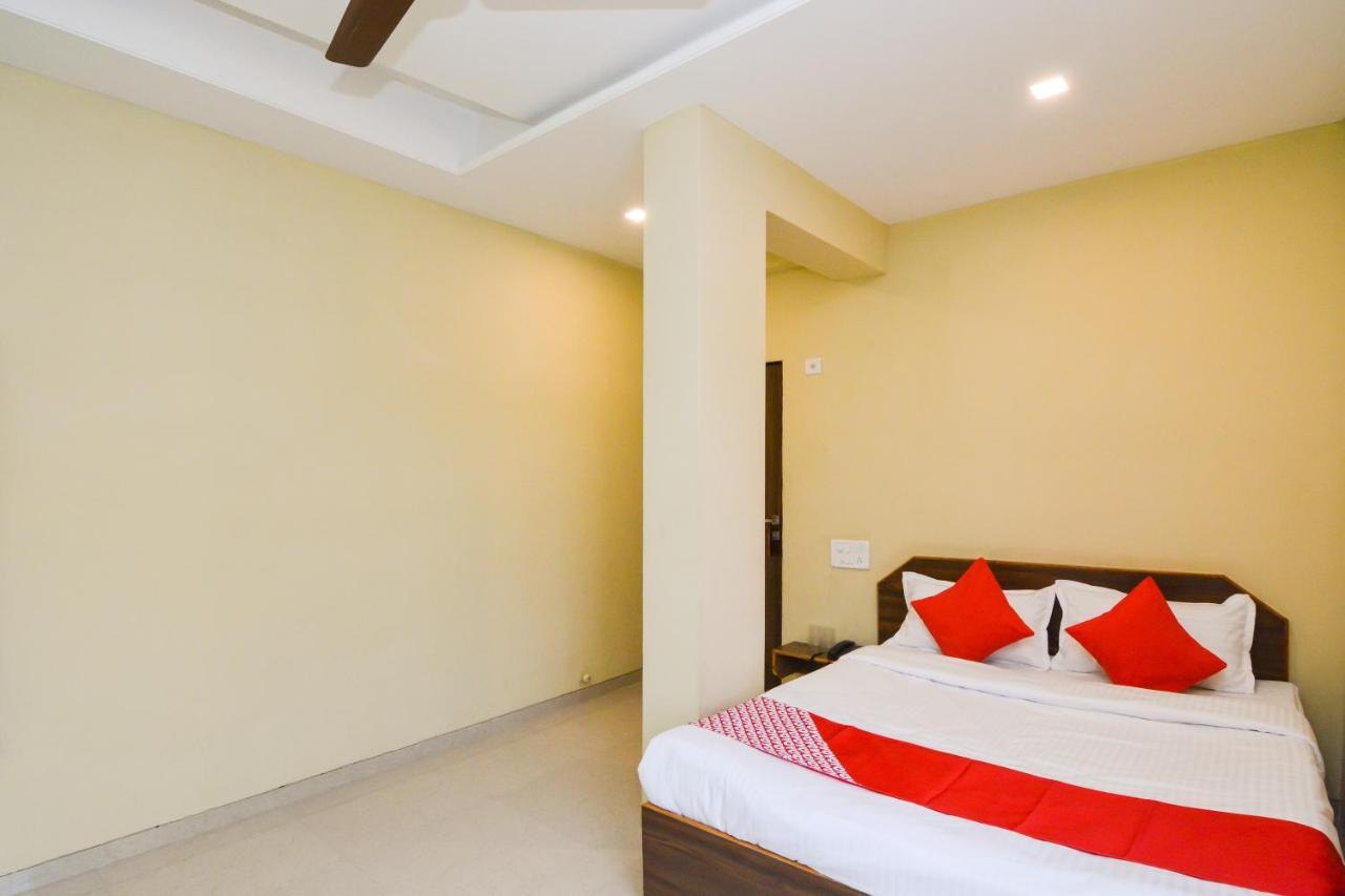 Sukrangu Palace Hotel เชอร์ดี ภายนอก รูปภาพ